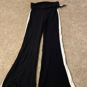 Art Class Black with White Stripes Kids Flare Leggings Size 8